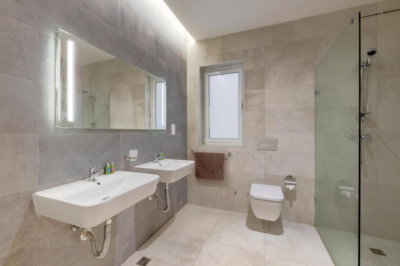 Superlative Apartment With Valletta And Harbour Views スリーマ エクステリア 写真