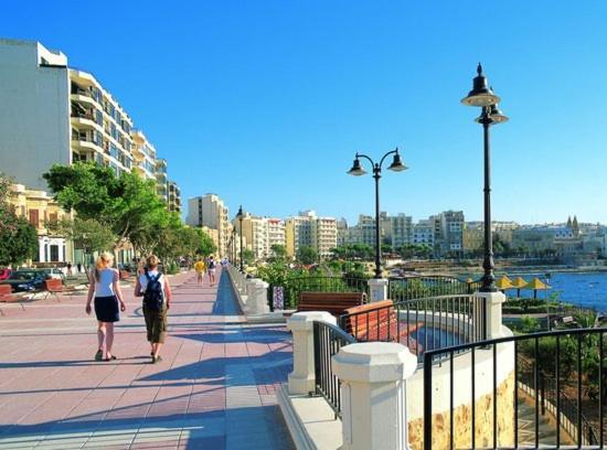 Superlative Apartment With Valletta And Harbour Views スリーマ エクステリア 写真
